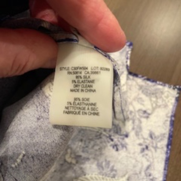 Elie Tahari Sleeveless Top - Size Medium - Picture 8 of 8